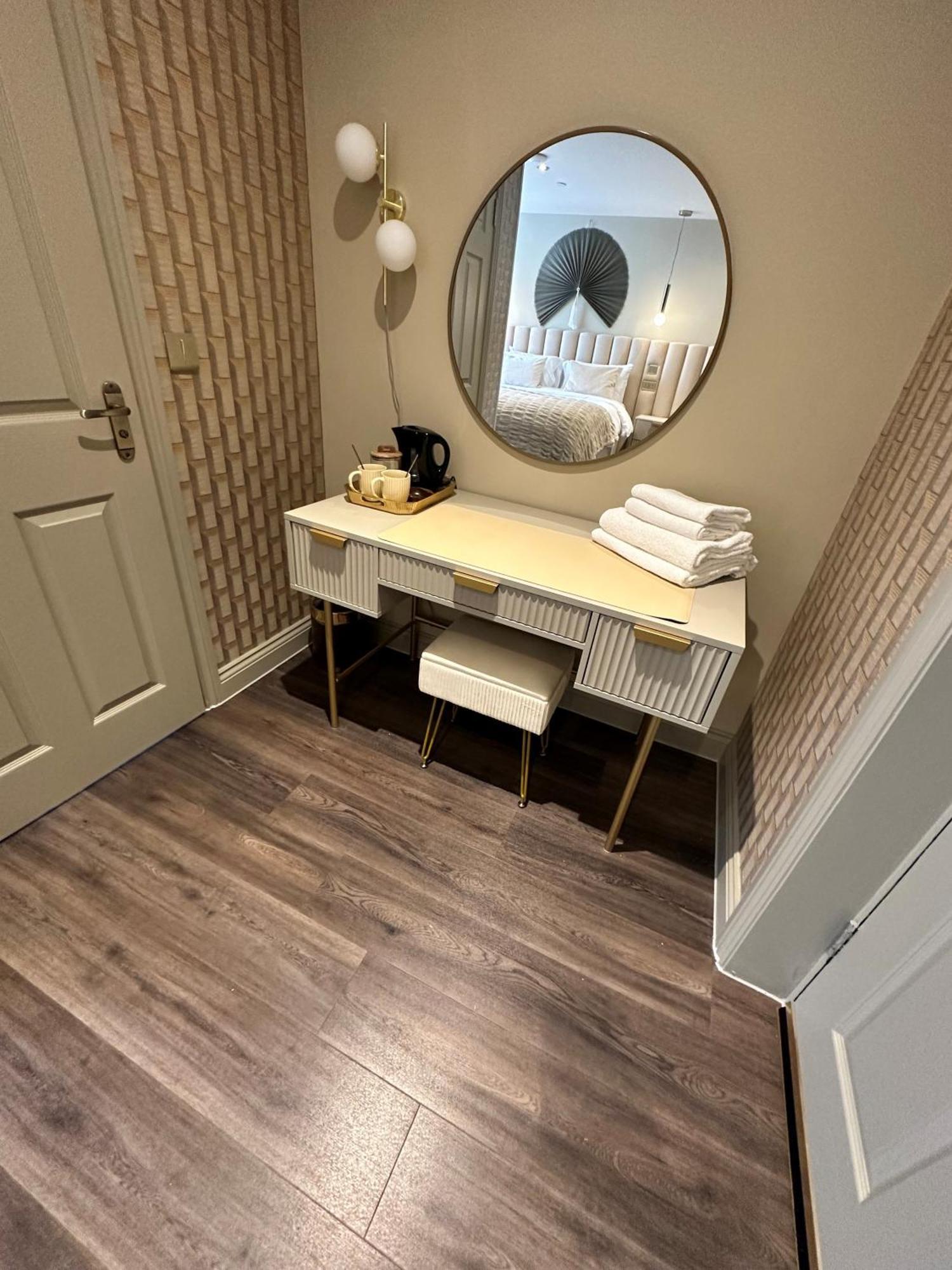 Howfield Hotel Merthyr Tydfil Kültér fotó