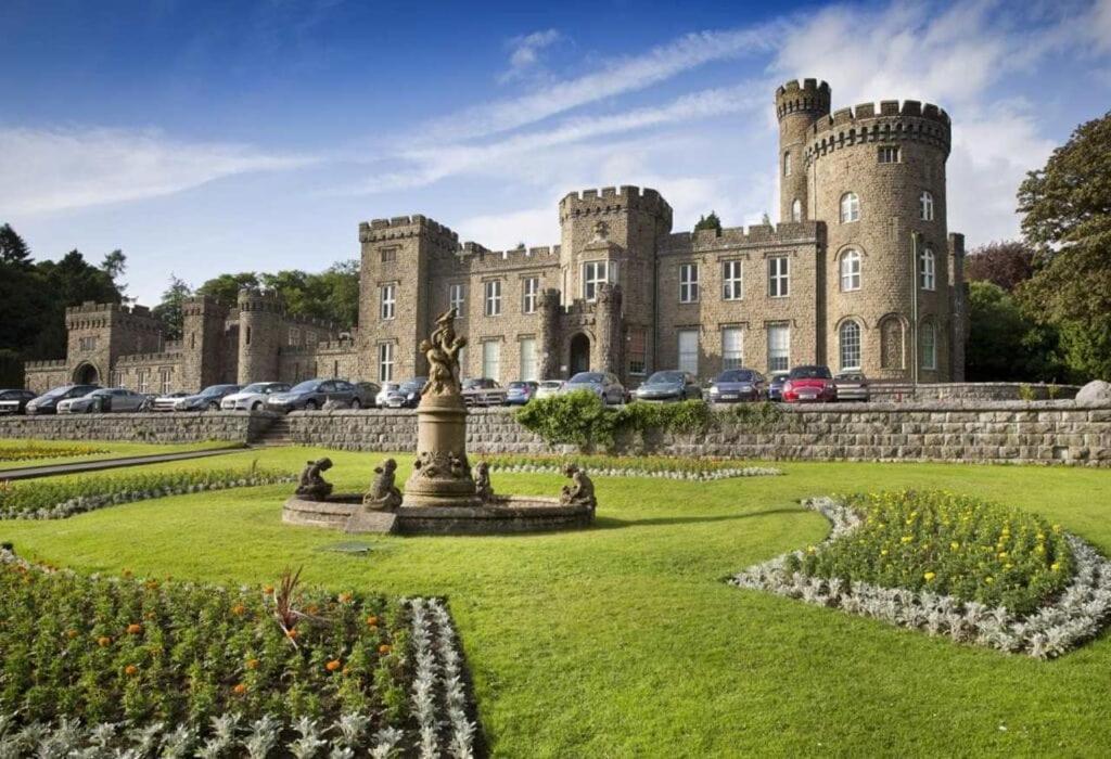 Howfield Hotel Merthyr Tydfil Kültér fotó